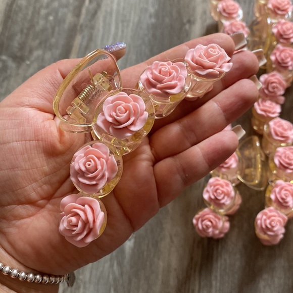 Trendy Claw Clips - Picture 2 of 5